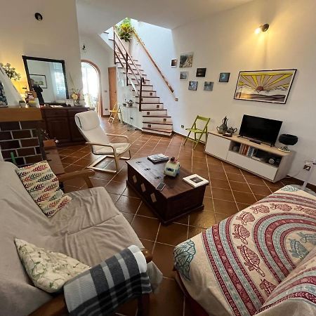Da Sophie Villa มอนเดลโล ภายนอก รูปภาพ